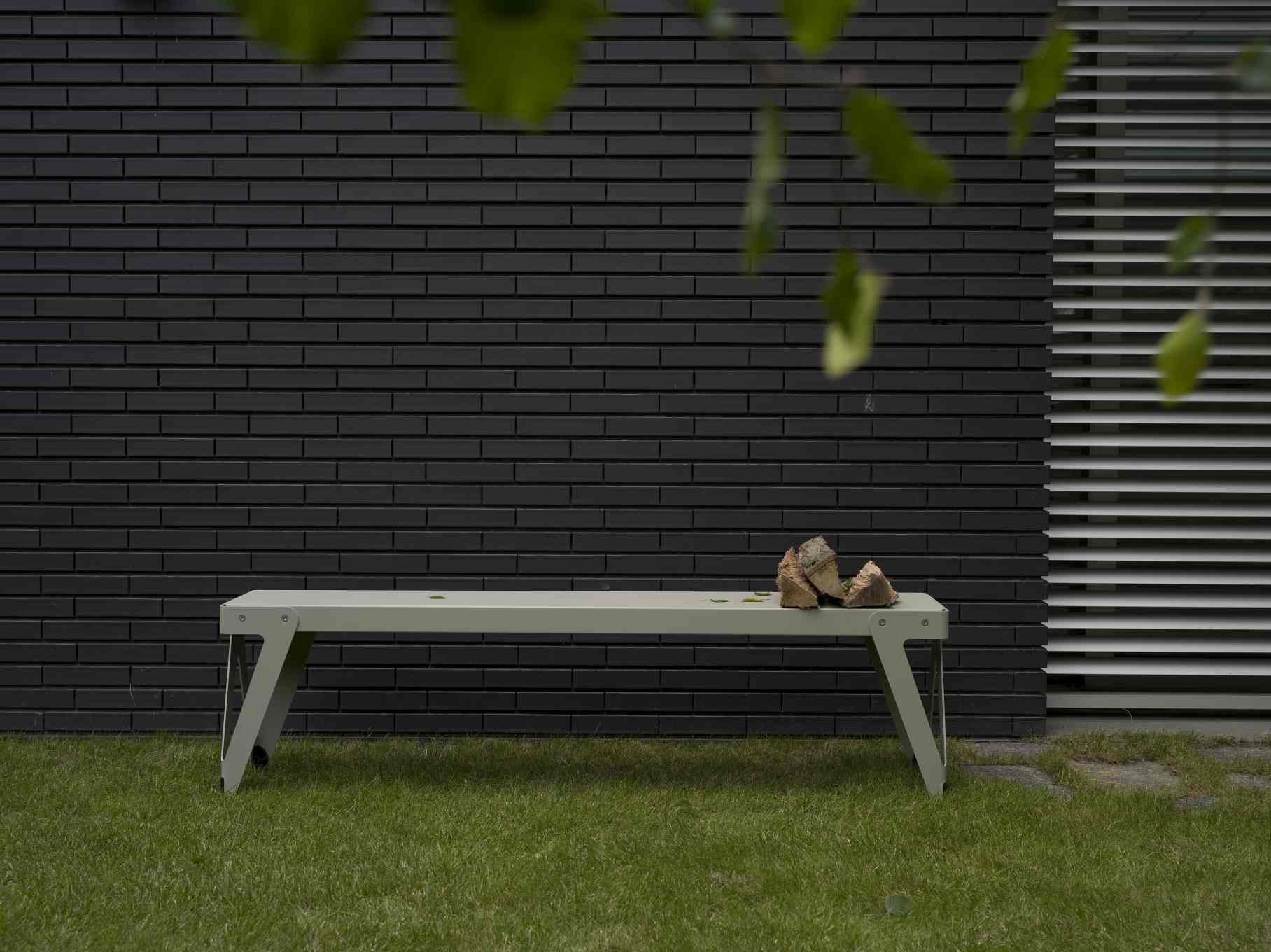 Lloyd Outdoor Bench Bank Functionals