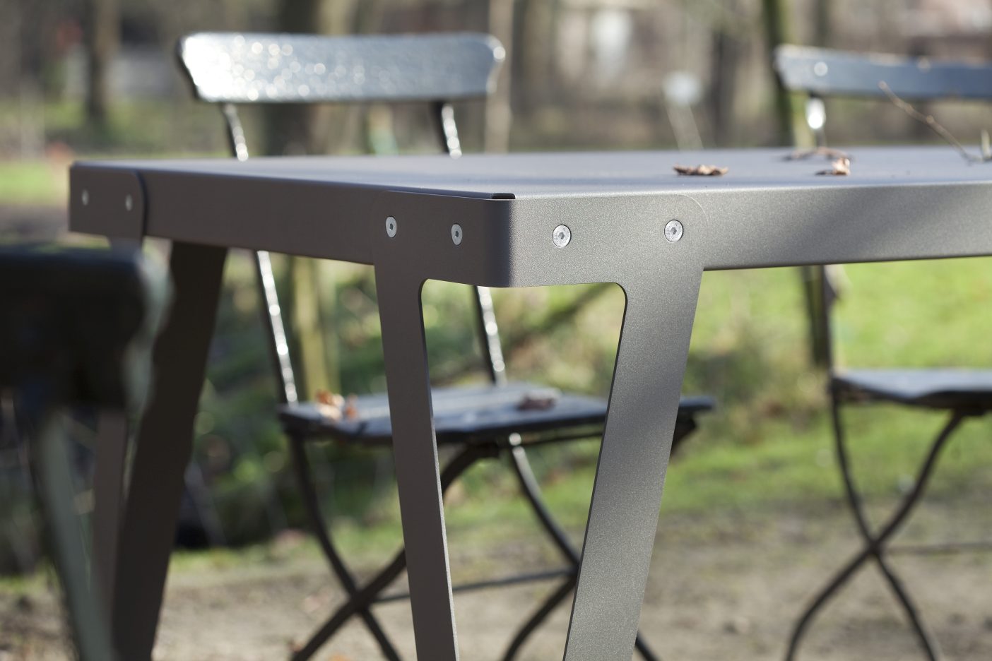 Lloyd Outdoor Table Tisch Functionals