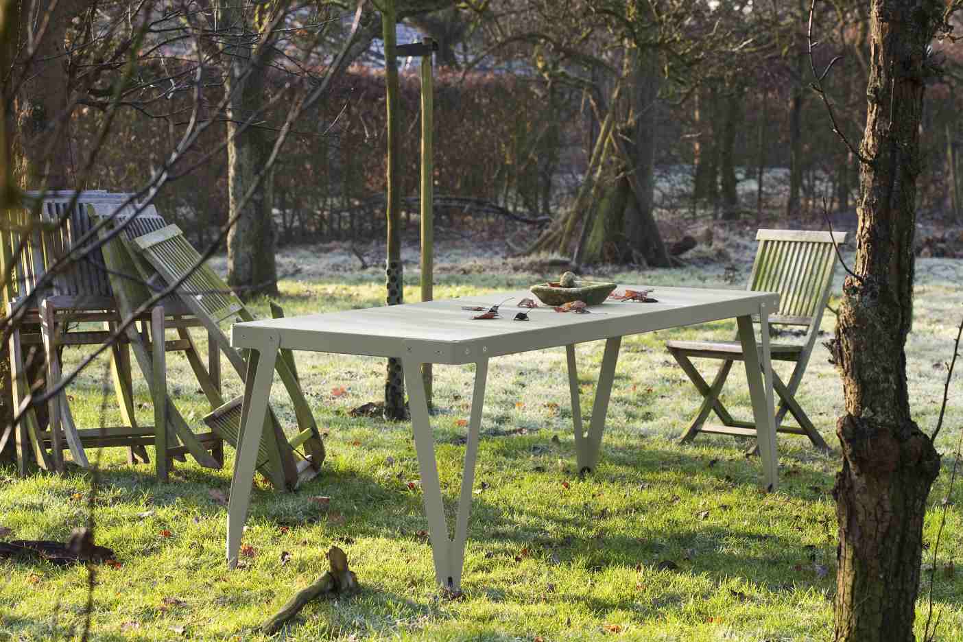 Lloyd Outdoor Table Tisch Functionals