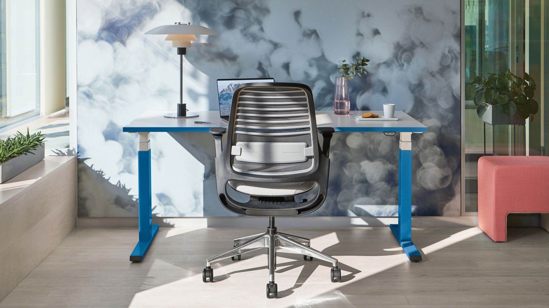 Migration Sitz-/Stehtisch 72 – 125 cm hoch von Steelcase